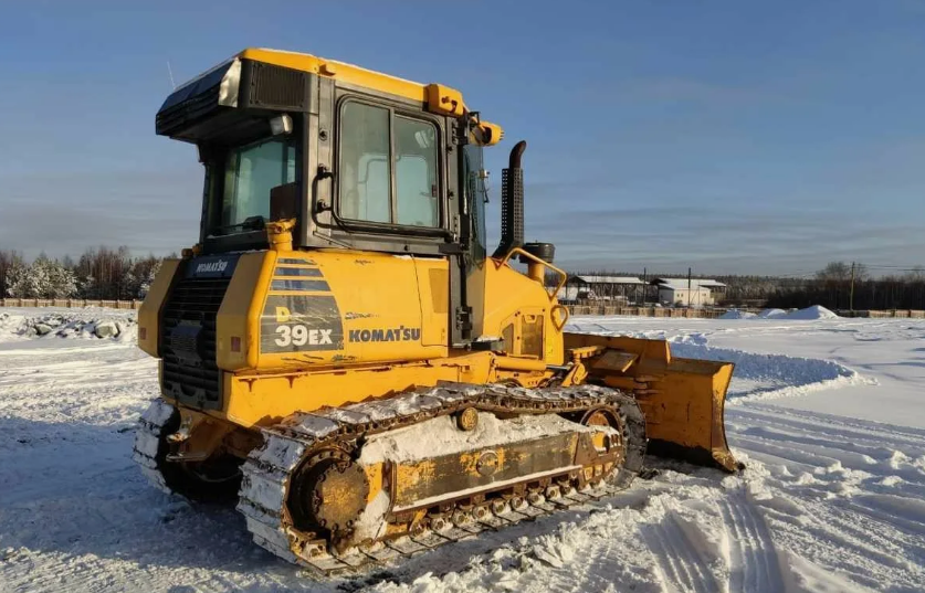 Бульдозер Komatsu D37ЕX